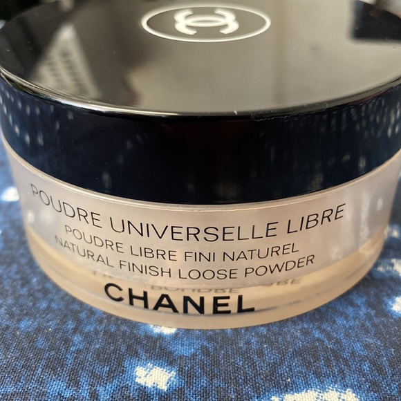 Chanel poudre universelle in 30 naturel - Picture 2 of 2